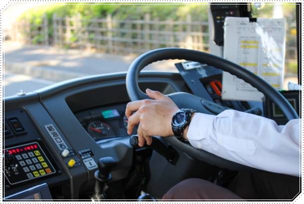 煽り運転をする人の心理って何?急かす理由や気持ちを3つ紹介