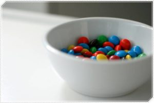 職場の上司に贈る義理チョコはコンビニで十分【バレンタイン】
