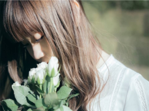 学歴や経歴を総まとめ！謎に包まれたAimer(エメ)の魅力